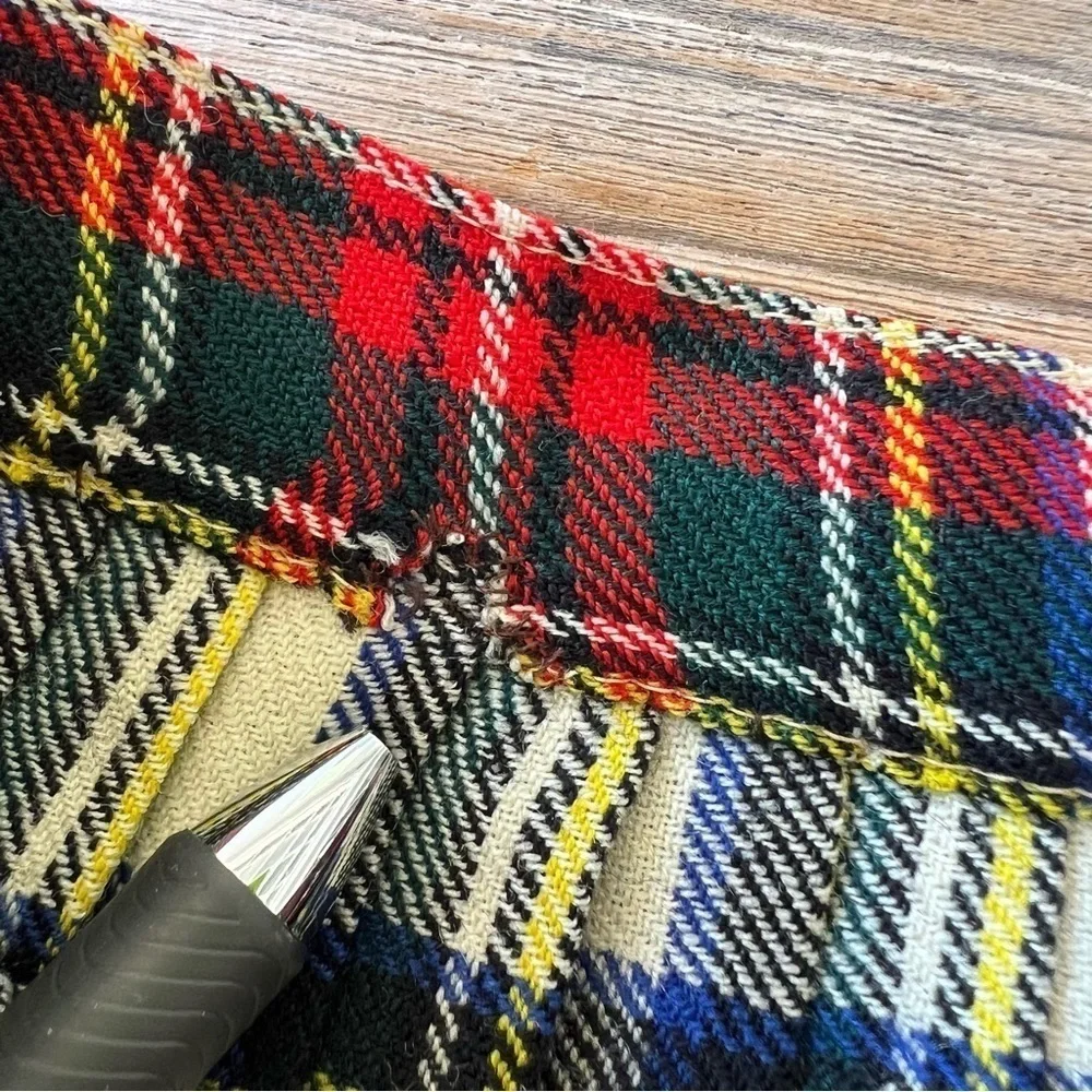 Vintage Canadian ILGWU Tartan Plaid Kilt Skirt Pleated Fringe Kilt Pin Size 4/6